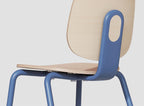 Silla COLMAR, apilable, azul, contrachapado revestido con HPL, color natural