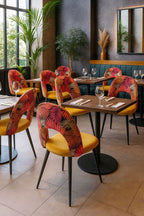 Silla ORQUIDEA, metal, tapizado velvet amarillo con respaldo floral a juego