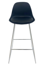Taburete TOW FINN, cromado, carcasa y tapizado negro